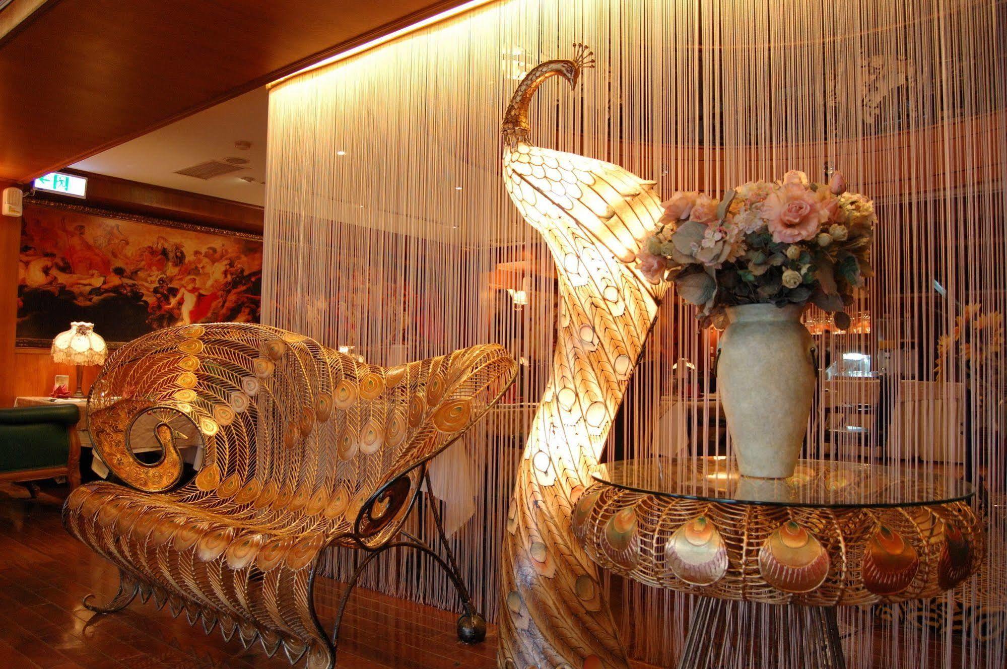 Grand Boss Hotel Yilan Zewnętrze zdjęcie